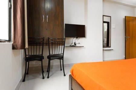 Oyo 18431 Hotel Celestee Grand ไฮเดอราบัด ภายนอก รูปภาพ